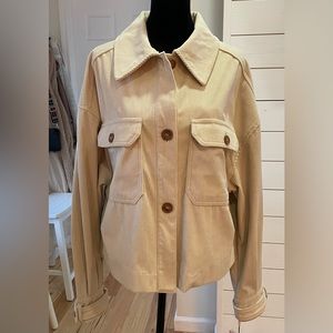 Avec Les Filles NWT Shacket Cropped Jacket